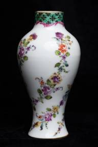 Jarroncito. Samson et Cie. París. Francia 1